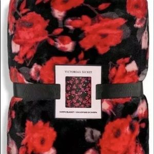 Victoria’s Secret Bold Rose Floral Sherpa Blanket